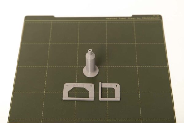 Benötigte 3D Druck Teile Markierer und Schablonen für Kabeleinlass und Standfüße
