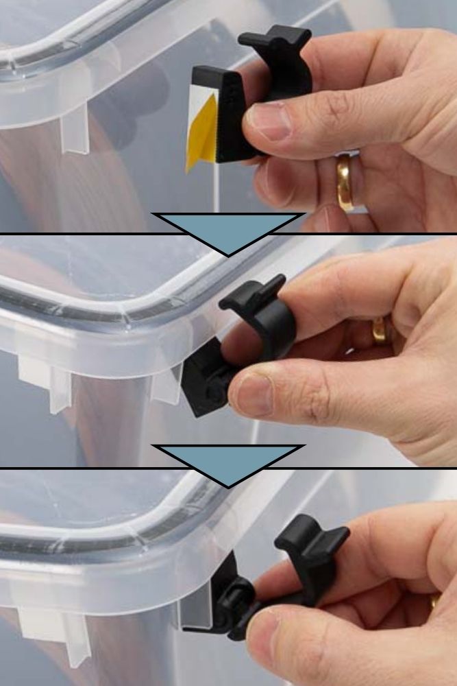 Detailaufnahme 3D gedruckter Verschluss wird an 22l Ikea Samla Box montiert. Collage aus drei Fotos die Schritt für Schritt die Anleitung zum Anbringen eines Verschlusses an der IKEA Samla Box zeigen.
