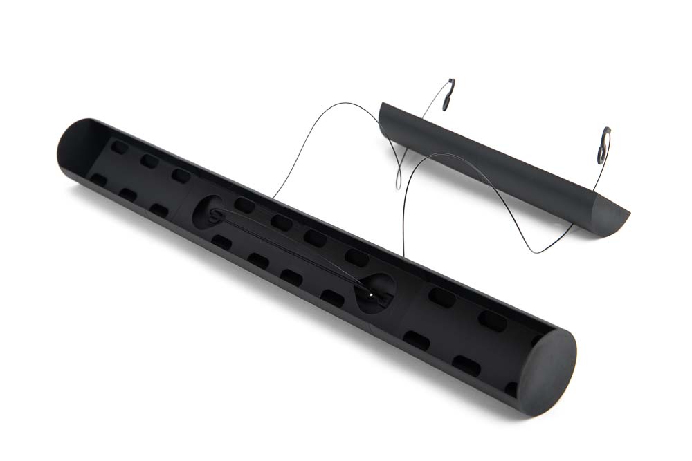 The filament fixtures are attached to both filament ends.